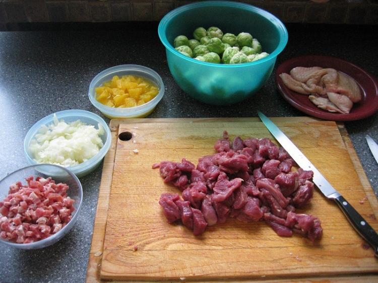 Geschnetzeltes von der Entenbrust mit Rosenkohl und Klößen ...