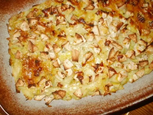 Kartoffel-Lauch-Püree mit Apfel-Käse-Kruste
