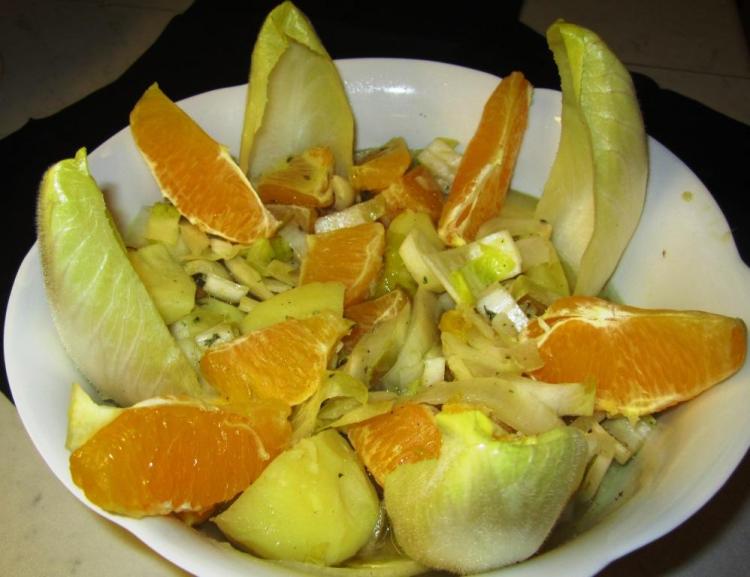 Warmer Chicoreesalat mit Orangen und Kartoffeln | Kochmeister Rezept