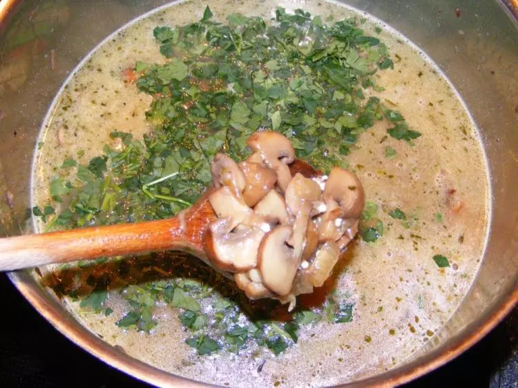 Pilzsuppe mit Sago | Mushroom Soup