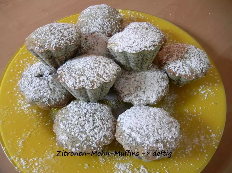 Zitronen-Mohn-Muffins