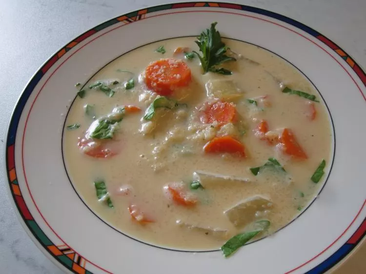 Kohlrabi-Möhren-Suppe