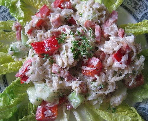 Paprika-Gurken-Salat mit Sauerkraut