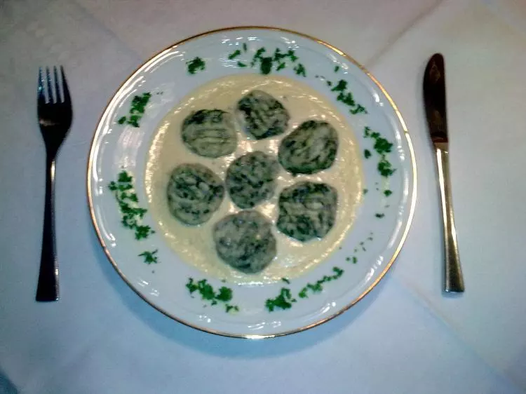 Italienische Gnocchi mit Spinat, Ricotta und Parmesan
