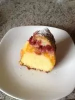 Buttermilch-Napfkuchen mit Kirschen und Mandarinen