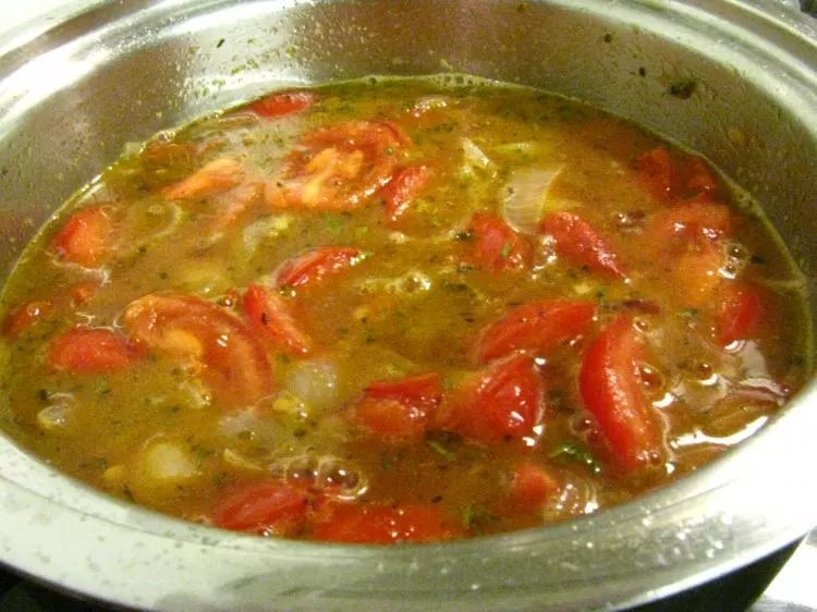 Schnelle Tomatensuppe aus frischen Tomaten