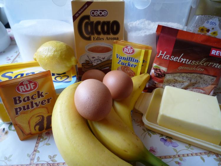 Saftiger Bananen-Haselnuss-Kuchen