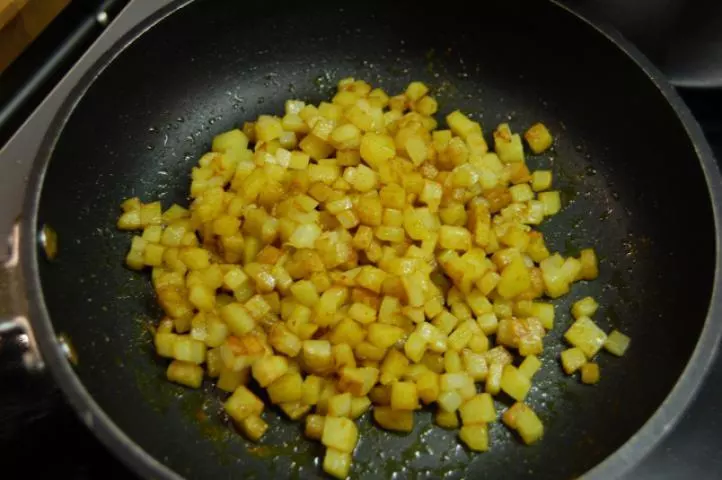 Blumenkohlsüppchen mit geschwenkten Zitronen Kartoffeln