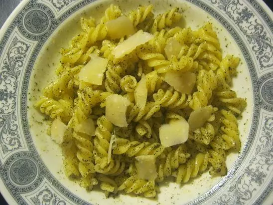Burro con salvia (zu Spaghetti oder Gnocchi)