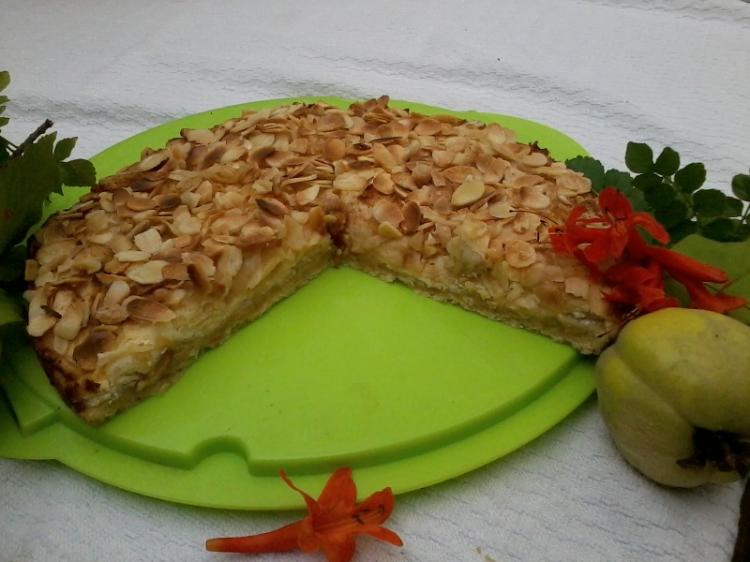 Portugiesischer Apfelkuchen - Quejocreme com Amendoas e maca
