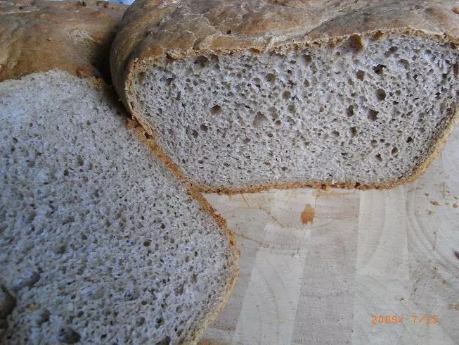 Vollkorn-Weizen-Brot
