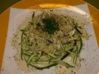 No-Carb Spaghetti mit falscher Gorgonzola-Soße