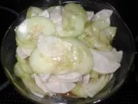 Asiatischer Gurken-Rettich-Salat