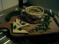 Gratinierte Paprika-Lauch-Suppe