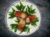 Thunfisch-Saltimbocca+Zuckerschotensalat mit Kapern-Vinaigrette