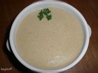 Walnuss-Suppe Iranische Art