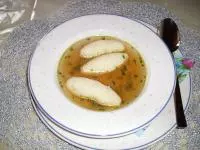 Griesnockerln für Suppe