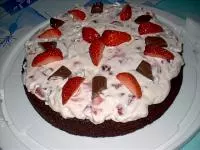Erdbeer-Yogurette-Torte