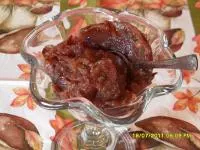 Trauben-Zwetschgen-Marmelade mit Mandelblättchen